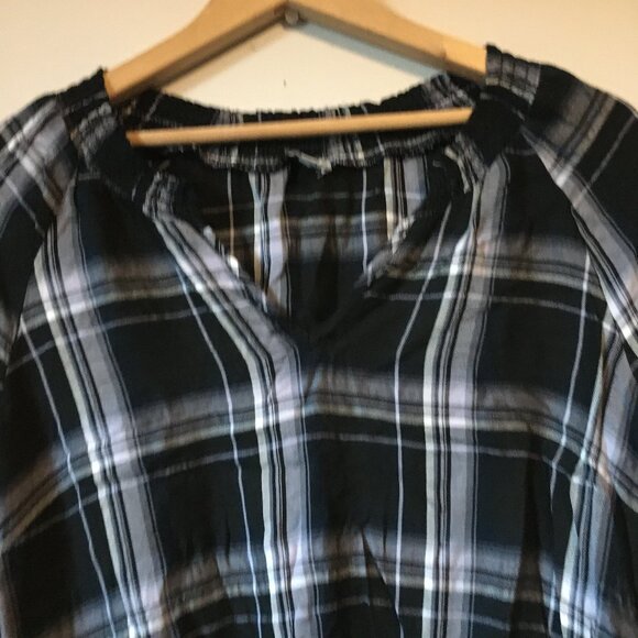 Black & White Plaid Rayon Ruch Waist Crop Top - Picture 3 of 15